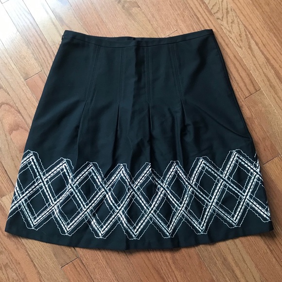LOFT Dresses & Skirts - Loft A Line Black Skirt with Embroidery Size 12